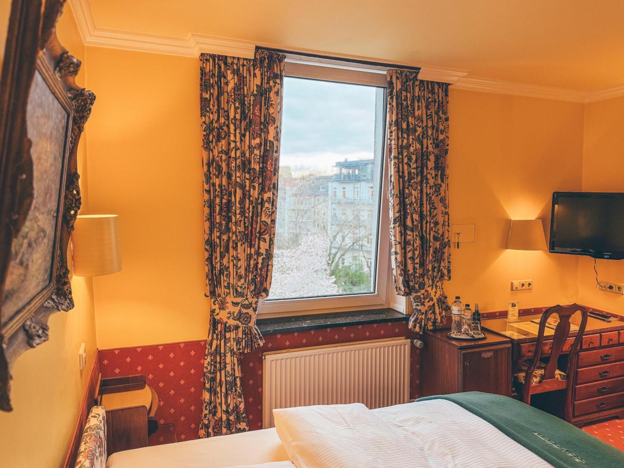 Hotel Mittelweg Гамбург Номер фото