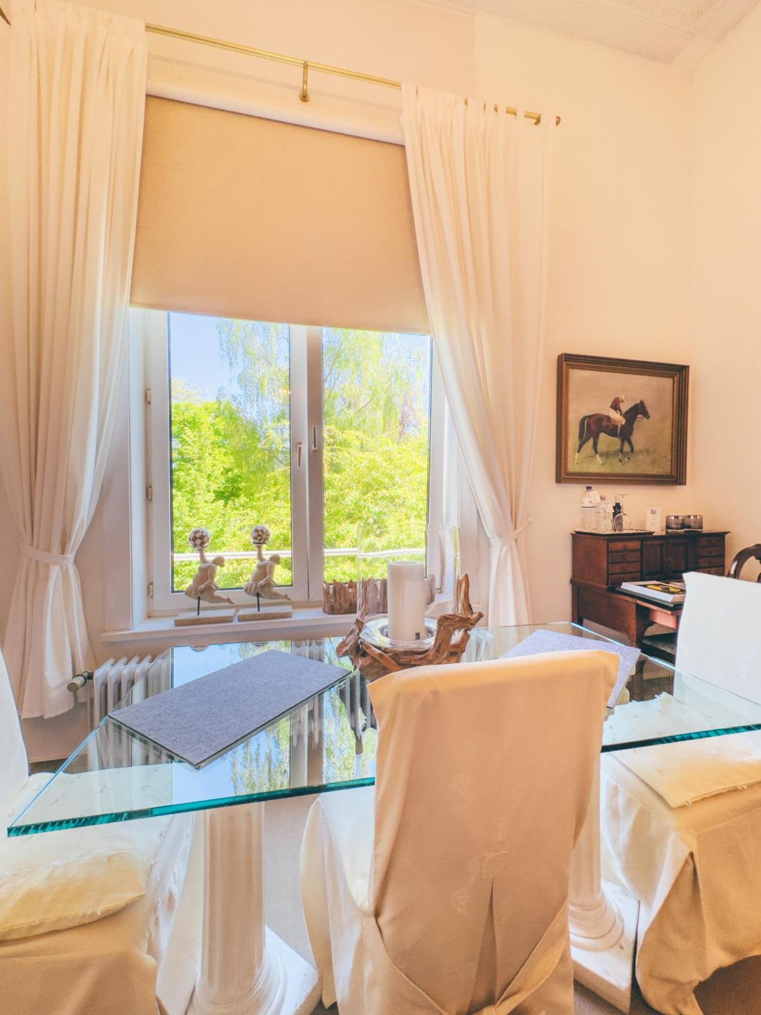 Hotel Mittelweg Гамбург Экстерьер фото