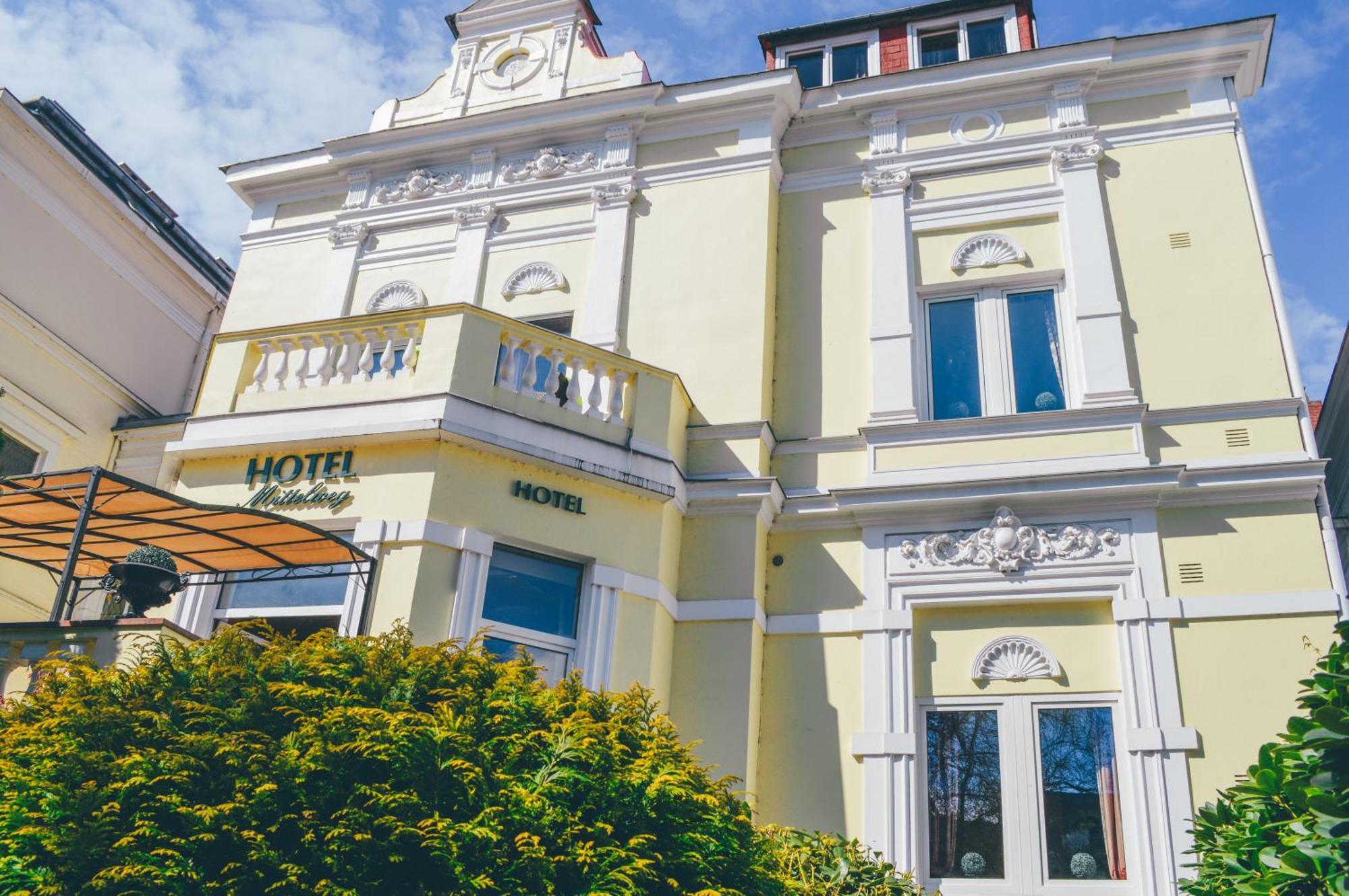 Hotel Mittelweg Гамбург Экстерьер фото